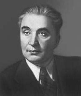 Виктор Владимирович Виноградов.